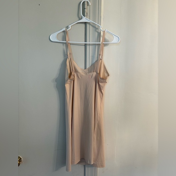 SPANX Convertible Beige Slip - Picture 7 of 7